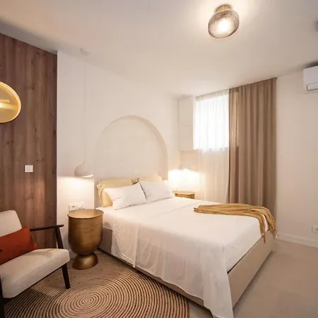 Petite Haven Lejlighed Split