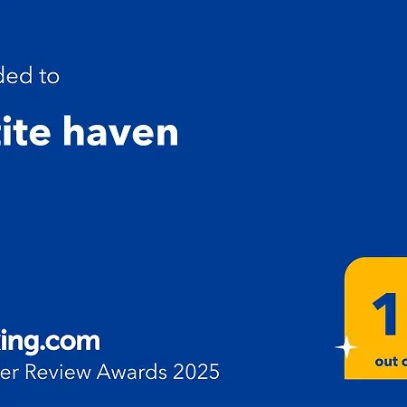 아파트 Petite Haven